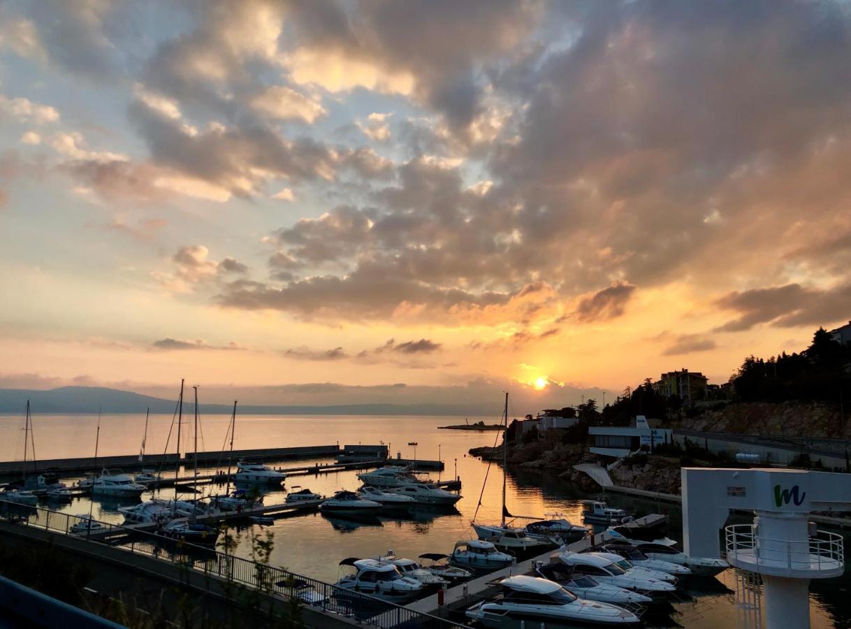 Loft-Beach-Apartments Ratko Novi Vinodolski Dış mekan fotoğraf